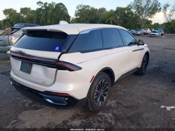 Lincoln 2024 Lincoln Nautilus Premiere 2024 2.0l 2.0 Hybryda 250KM, zdjęcie 5