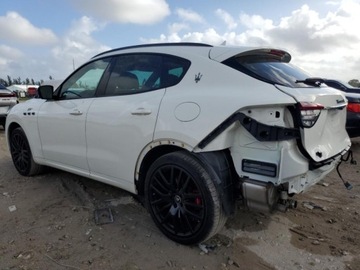 Maserati Levante 2022 Maserati Levante Base 2022 3.0l 3.0 Benzyna 345KM, zdjęcie 1