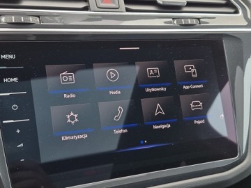Volkswagen Tiguan II SUV R 2.0 TSI 320KM 2022 Volkswagen Tiguan HakPanoramaRBogata wersja Martwe pole grzana kanapa, zdjęcie 24