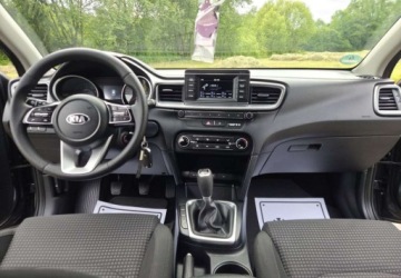 Kia Ceed II Hatchback 5d Facelifting 1.4 DOHC 100KM 2018 Kia Ceed Kia Ceed 1.4 Attract 1.4 Benzyna 100KM, zdjęcie 14
