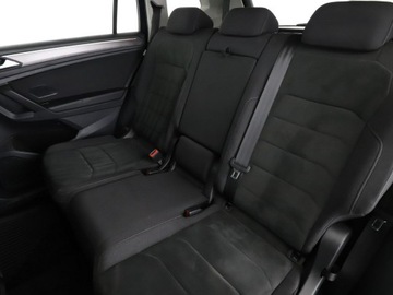 Volkswagen Tiguan Allspace SUV 2.0 TDI 200KM 2021 Volkswagen Tiguan Allspace 7 os. 4x4 DSG full LED, zdjęcie 15