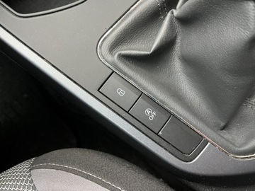 Seat Arona Crossover 1.0 EcoTSI 95KM 2018 Seat Arona 1.0 benzyna 95 KM czarny dach zarej w PL zadbany zamiana, zdjęcie 17