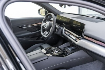 BMW Seria 5 G90-91 Touring 2.0 520d 197KM 2026 BMW 520 xDrive Limuzyna - Dostępny od ręki!, zdjęcie 24