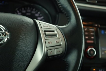 Nissan Qashqai II Crossover 1.2 DIG-T 115KM 2016 Nissan Qashqai 1.2 DIG-T, Salon Polska, zdjęcie 15