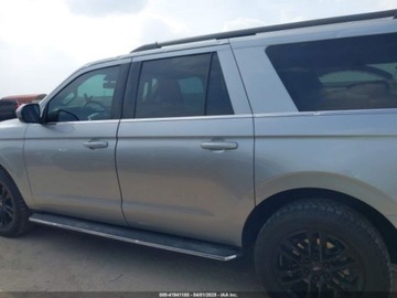 Ford Expedition III 2022 Ford Expedition XLT Max 2022 3.5l 3.5 Benzyna 380KM, zdjęcie 2