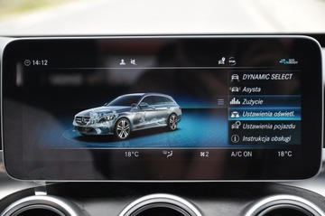 Mercedes Klasa C W205 Kabriolet Facelifting 1.5 200 184KM 2018 Mercedes-Benz Klasa C 200 4-Matic 9G-TRONIC Krajowy Bezwypadkowy, zdjęcie 11