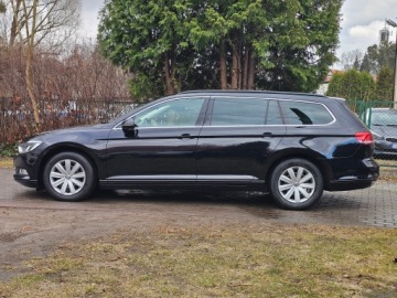 Volkswagen Passat B8 Variant 2.0 TDI BlueMotion SCR 150KM 2017 Volkswagen Passat Variant 2.0 TDI SCR DSG, zdjęcie 3