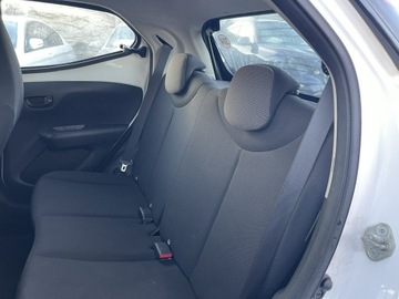 Toyota Aygo II Hatchback 3d Facelifting 1.0 VVT-i 72KM 2021 Toyota Aygo Klimatyzacja LPG, zdjęcie 9