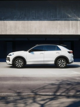 Volkswagen T-Roc I SUV Facelifting 1.5 TSI ACT 150KM 2026 Volkswagen T-Roc Life 1.5 eTSI 150 KM DSG -, zdjęcie 3