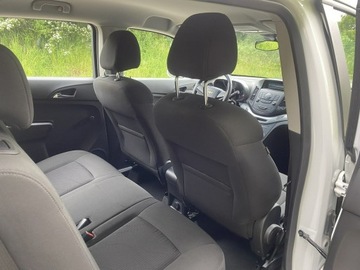 Chevrolet Orlando 1.8 141KM 2012 Chevrolet Orlando Opłacony Mały przebieg 7-osób, zdjęcie 6