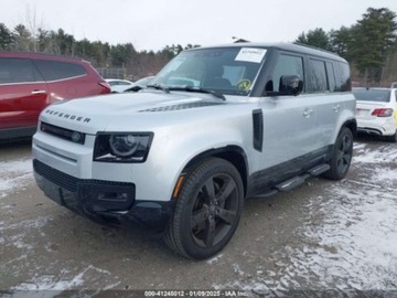 Land Rover Defender IV (L663) 2024 Land Rover Defender 110 P400 X-Dynamic SE 2024 3.0l 3.0 Benzyna 395KM, zdjęcie 1