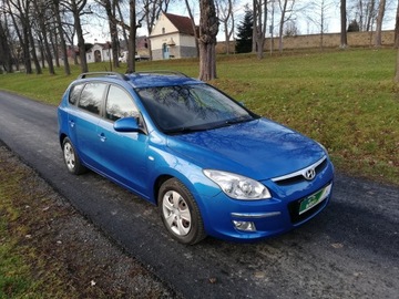 Hyundai i30 I CW 1.4 DIHC CVVT 109KM 2009 Hyundai i30 I 1.4 16V 109CV BlueDr. GPL Special, zdjęcie 13