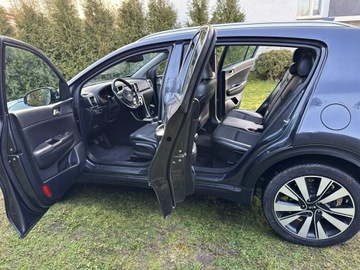 Kia Sportage III SUV Facelifting 1.7 CRDi 115KM 2016 Kia Sportage 1,7 CRDi 116KM Półskóry Kamera, zdjęcie 5