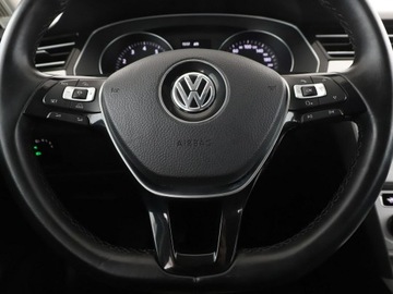 Volkswagen Passat B8 Variant 1.4 TSI ACT 150KM 2015 Volkswagen Passat panorama klima auto grzane, zdjęcie 20