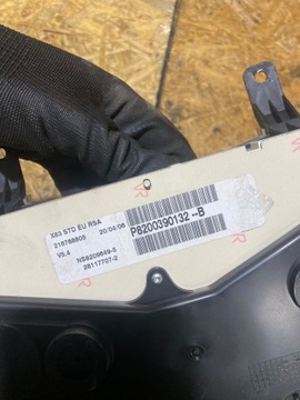 PŘÍSTROJOVÁ DESKA BUDÍKY TACHOMETR TRAFIC II 2 VIVARO A PRIMASTAR 8200390132