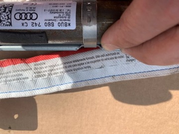 AIRBAG ZÁVĚS PRAVÁ AUDI Q3 2011-2018 8U0880742C