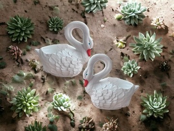 ЛЕБЕДЬ ЦВЕТОЧНЫЙ ГОРШОК САДОВАЯ ФИГУРКА НАБОР ЦВЕТОЧНЫХ КРЫШЕК 2x МАЛЕНЬКИЙ