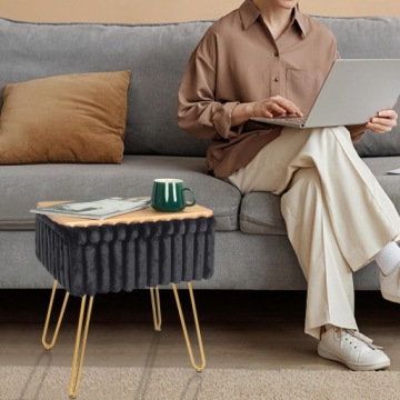 Прямоугольный туалетный столик, стул с мягкой обивкой и местом для хранения вещей