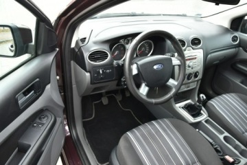 Ford Focus II Hatchback 5d 1.6 Duratec Ti-VCT 115KM 2008 Ford Focus 1.6 BENZYNA 115KM Manual 2008r. Klima, zdjęcie 12