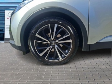 Toyota C-HR II SUV 2.0 Hybrid Dynamic Force 197KM 2023 Toyota C-HR 2.0 Hybrid Dynamic Force Executive Pre, zdjęcie 27