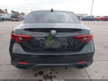 Alfa Romeo Giulia II Sedan Facelifting 2.0 Turbo 280KM 2020 Alfa Romeo Giulia Sport 2020 2.0 Benzyna 280KM, zdjęcie 4