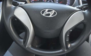 Hyundai i30 II Hatchback 5d 1.4 MPI 100KM 2012 Hyundai i30 Hyundai i30 i30cw 1.4 Trend 1.4 Benzyna 99KM, zdjęcie 16