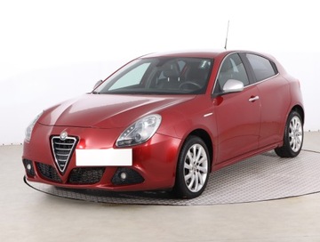 Alfa Romeo Giulietta Nuova II Hatchback 5d 2.0 JTD 16v 170KM 2013 Alfa Romeo Giulietta 2.0 JTDM, Salon Polska, zdjęcie 1