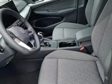 Volkswagen Golf VIII Hatchback Facelifting 1.5 TSI 116KM 2025 VOLKSWAGEN Golf Life Plus 1.5 TSI Hatchback 116KM 2025, zdjęcie 6