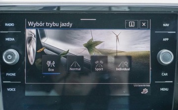 Volkswagen Passat B8 Limousine Facelifting 2.0 TSI 190KM 2019 Volkswagen Passat 2,0 TSI 190 KM 2.0 Benzyna 190KM, zdjęcie 30