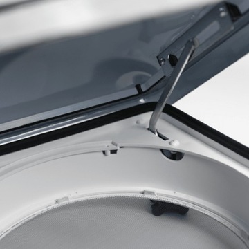 OKNO DACHOWE Z WENTYLATOREM DOMETIC FANTASTIC VENT 2250 40x40 cm