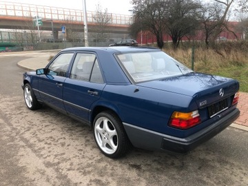 Mercedes W124 Sedan 2.0 105KM 1987 MERCEDES 124 200 OD NOWOŚCI W JEDNYCH RĘKACH 97 TYS PRZEBIEGU REZERWACJA !!, zdjęcie 5