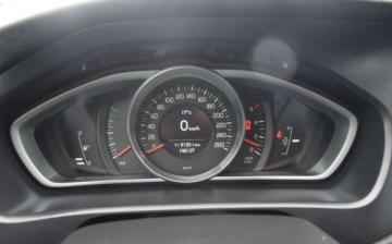 Volvo V40 II Cross Country D2 115KM 2014 Volvo V40 1.6D 2014r Klima Tempomat Sprowadzony Oplacony 1.6 Diesel 115KM, zdjęcie 31