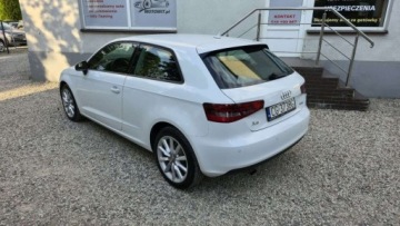 Audi A3 8V Hatchback 3d 1.2 TFSI 105KM 2014 Audi A3 3-drzwiowe 1,2 bemzyna 105 KM NAVI klimatronic zarejestrowany 1.2, zdjęcie 3