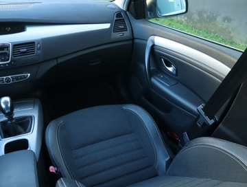 Renault Laguna III Grandtour 2.0 16v 140KM 2008 Renault Laguna 2.0 16V, GAZ, Klima, Klimatronic, zdjęcie 7