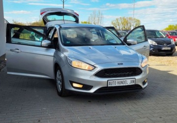Ford Focus III Kombi Facelifting 1.5 TDCi 120KM 2017 Ford Focus 1,5 Diesel 120 km 1.5 Diesel 120KM, zdjęcie 18
