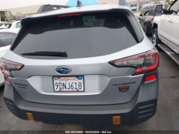 Subaru 2023 Subaru Outback 2023r, Wilderness, 2.4L, 4x4 2.4 Benzyna 260KM, zdjęcie 5