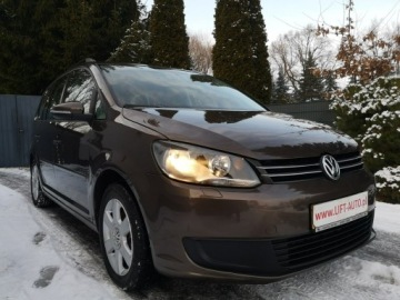 Volkswagen Touran II 1.6 TDI 105KM 2011 Volkswagen Touran 1.6 TDI 105KM Klimatronic, zdjęcie 2