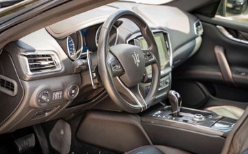 Maserati Ghibli III Sedan 3.0 V6 410KM 2018 Maserati Ghibli Maserati Ghibli 3.0 S 410KM 3.0 Benzyna 410KM, zdjęcie 8