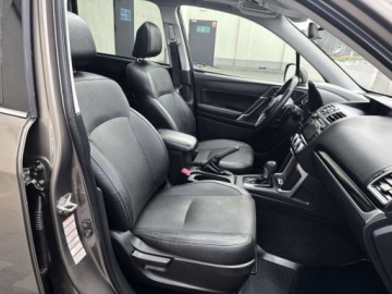 Subaru Forester IV Terenowy Facelifting 2.0i 150KM 2018 Subaru Forester 2.0 150KM Benzyna Platinum Niski przebieg FULL OPCJA Autom, zdjęcie 5
