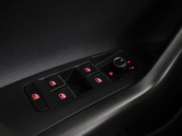 Volkswagen Polo VI GTI 2.0 TSI 200KM 2019 Volkswagen Polo DSG matrix LED virtual cocpit, zdjęcie 32