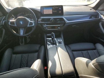 BMW Seria 5 G30-G31 2022 BMW Seria 5 530XE 2022 2.0l 2.0 Hybryda 288KM, zdjęcie 8