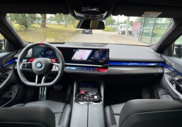 BMW Seria 5 G90-91 M Sedan 4.4 V8 727KM 2026 BMW M5 M5 xDrive Sedan 4.4 Hybryda Plug-in 727KM, zdjęcie 9