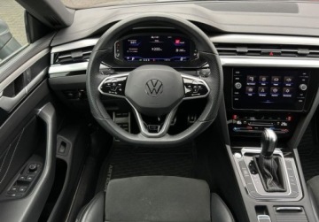 Volkswagen Arteon Fastback Facelifting 2.0 TSI 190KM 2021 Volkswagen Arteon Shooting Brake R-Line Pakiety, Podgrzewane 4 fotele, AC, zdjęcie 5