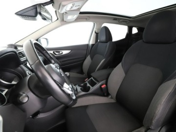 Nissan Qashqai II Crossover 1.2 DIG-T 115KM 2017 Nissan Qashqai lift panorama klima auto navi, zdjęcie 12