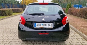 Peugeot 208 I Hatchback 3d 1.6 e-HDI 92KM 2014 Peugeot 208 Peugeot 208 1.6 e-HDi Allure STT 1.6 Diesel 92KM, zdjęcie 5