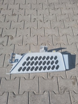 ОРИГИНАЛЬНАЯ ВЕРХНЯЯ ПРАВАЯ СТУПЕНЬКА ПРАВАЯ СТУПЕНЬКА ПРАВАЯ РЕШЕТКА VOLVO FH 4