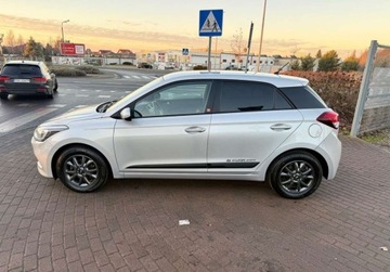 Hyundai i20 II Coupe 1.2 MPI 84KM 2017 Hyundai i20 1.2i LEDY Klima Alu Extra stan 1.2 Benzyna 84KM, zdjęcie 17