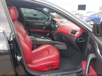 Maserati Ghibli III 2018 Maserati Ghibli 2018 3.0 Benzyna 345KM, zdjęcie 9