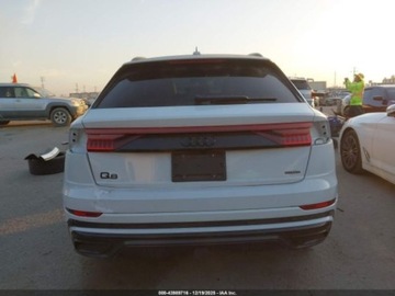 Audi Q8 2023 Audi Q8 Premium Plus 55 Tfsi Quattro Tiptronic 2023 3.0 Benzyna 335KM, zdjęcie 4