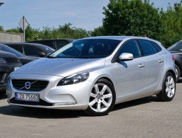 Volvo 2015 Volvo V40 115 koni Aut Ideał Spalanie 4l ON Ambiente 17” DVD parktroniki, zdjęcie 1